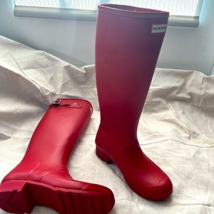 NWOT Hunter Original tall rain boots sz 7